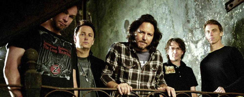 Pearl Jam, sábado 6 de abril, 20:45 hrs. Revisa programación completa acá.