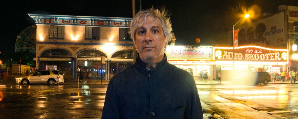 lee-ranaldo-by-leah-singer-2012