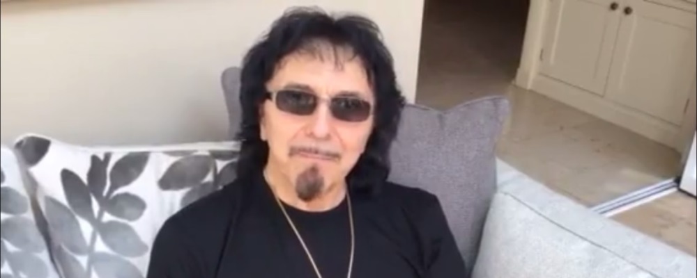 tony iommi 2014 saludo fb web