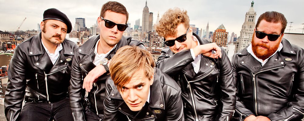 The-Hives-Leather-Jackets-Desktop-Image web