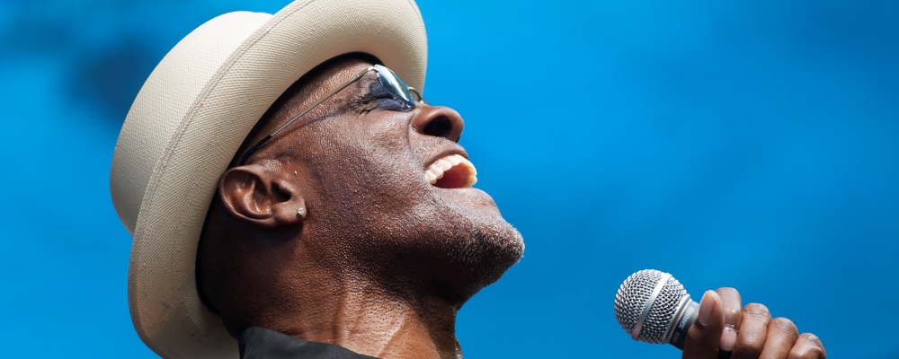 American R&B and Soul musician Billy Paul (born Paul Williams) performs during the Brooklyn Academy of Music's (BAM) Rhythm & Blues Festival at Metrotech Center, New York, New York, August 10, 2006. (Photo by Jack Vartoogian/Getty Images)