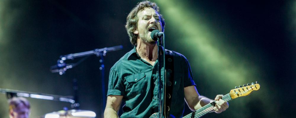 eddie vedder 2016 philadelphia web