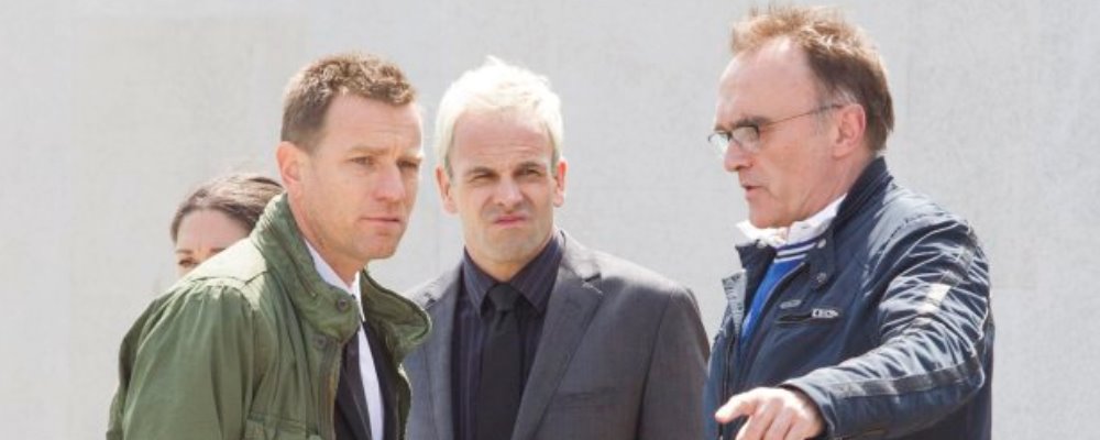 Trainspotting 2 filming outside the Scottish Parliament, with Jonny Lee Miller, Ewan McGregor and director Danny Boyle. June 4 2016.  See SWNS story SWTRAIN.