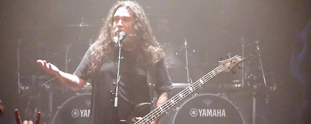 tom araya escupo web