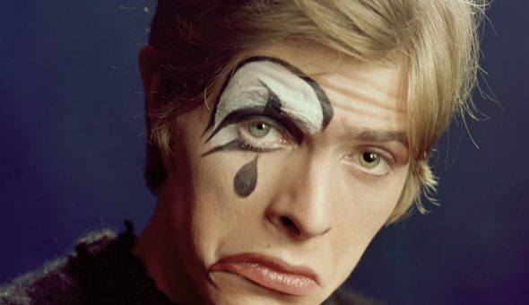 Publican libro con fotografías inéditas de David Bowie