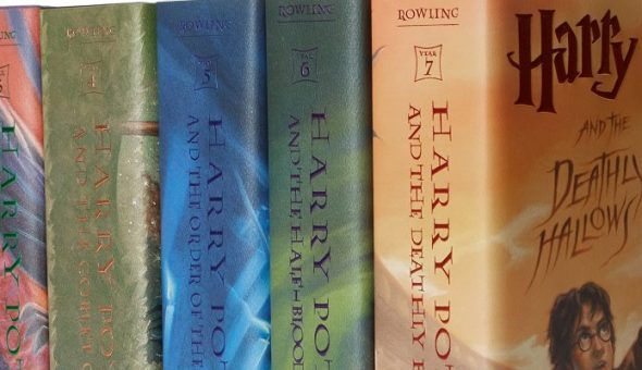 Textos De Harry Potter Son Prohibidos Por Contener Hechizos De Verdad