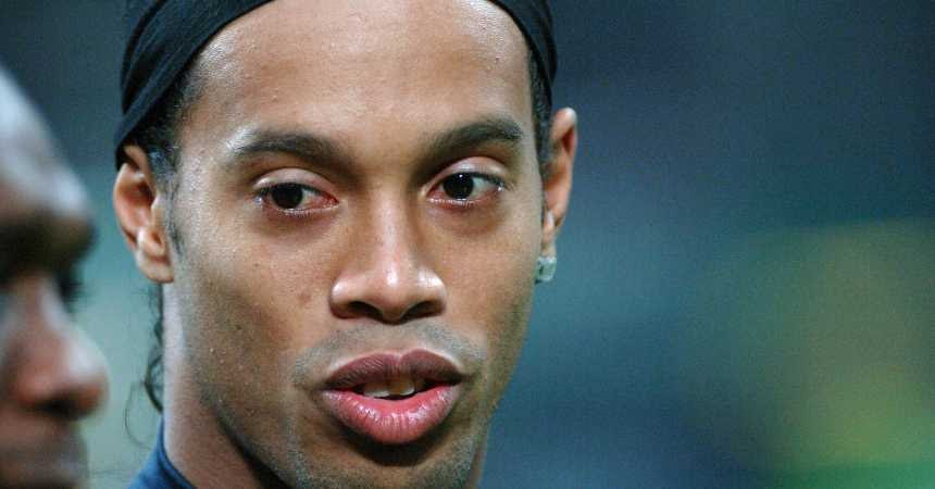 ronaldinho apoyo