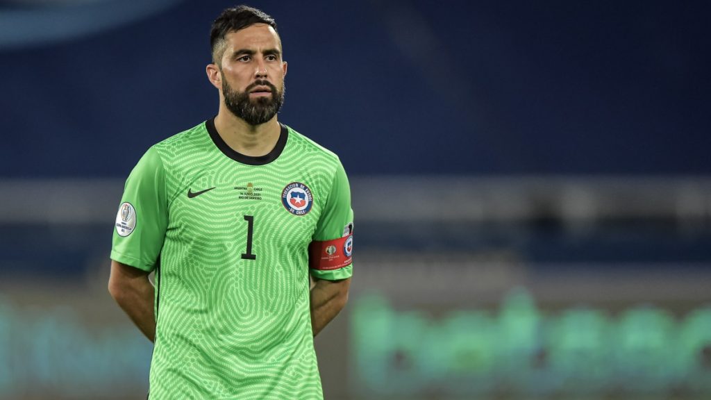 Claudio Bravo La Roja