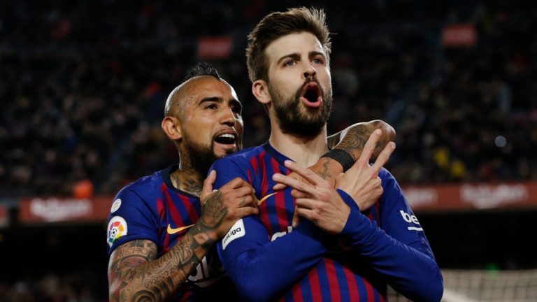 Gerard Pique Arturo Vidal