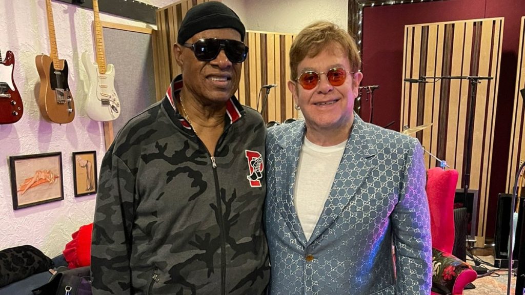 ELTONJOHNSTEVIEWONDER2