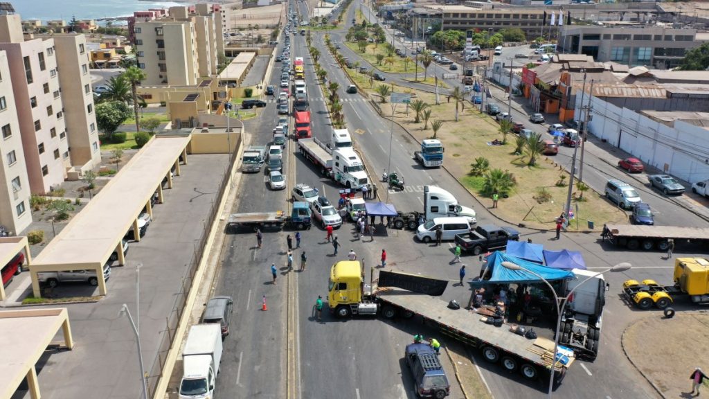 Camioneros Bloqueo Arica Web