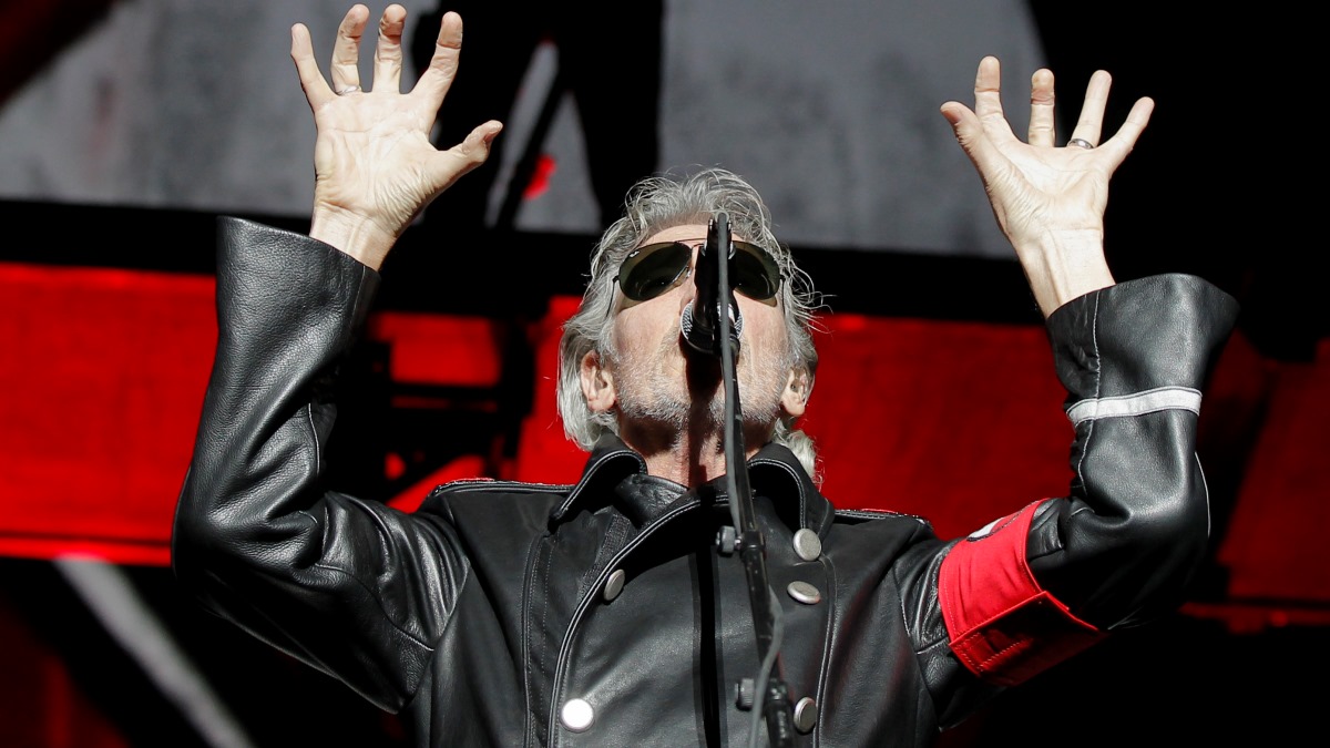 Roger Waters y "The Wall" un muro en el Estadio Nacional — Futuro Chile