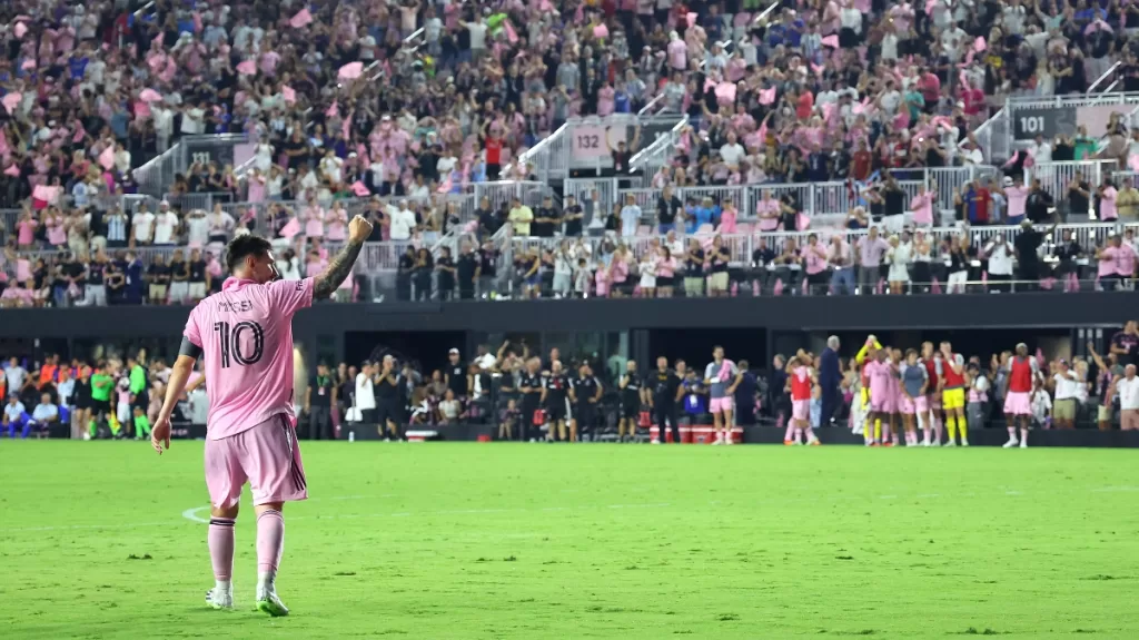 Lionel Messi Debut