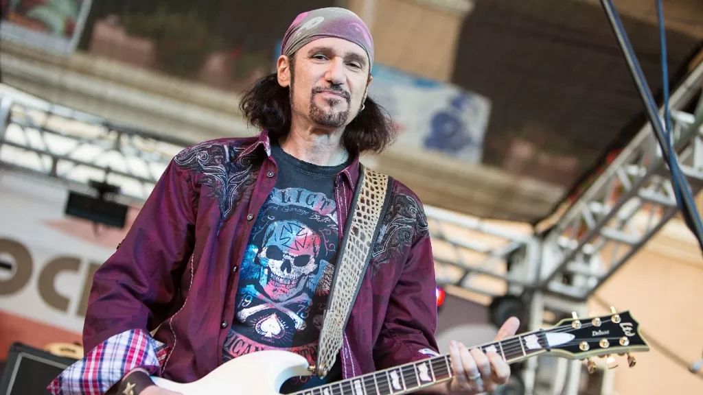 Bruce Kulick