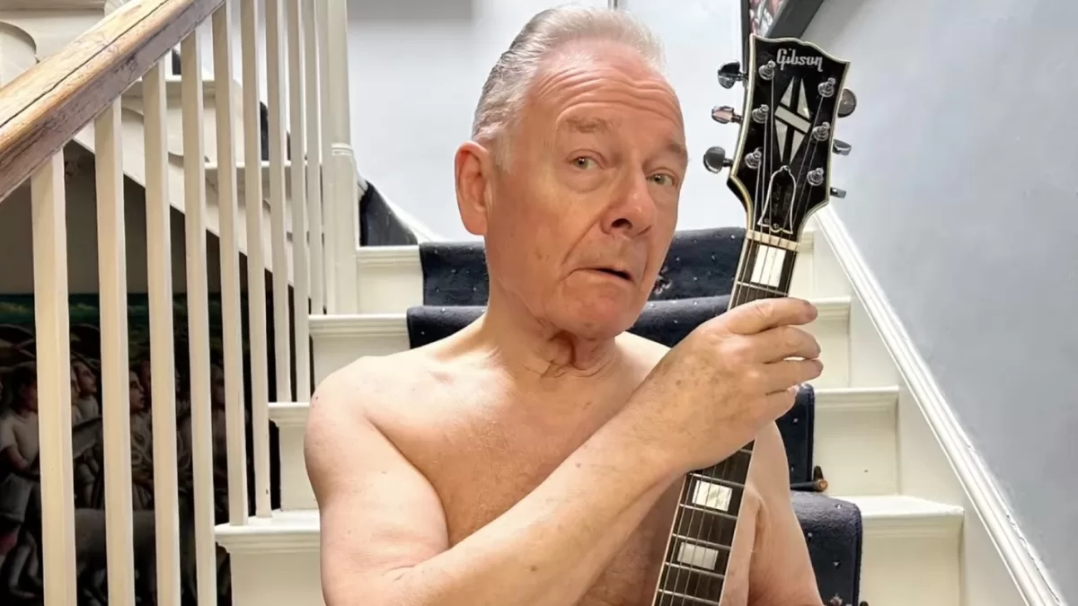 Un OnlyFans? La divertida broma de Robert Fripp por el April Fools Day —  Futuro Chile