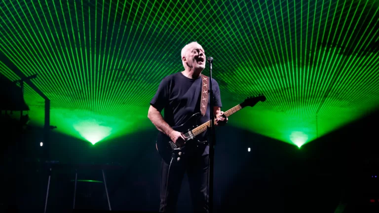 David-Gilmour-768x432.webp