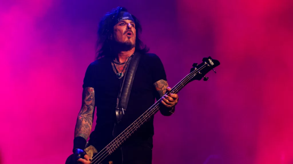 Nikki Sixx