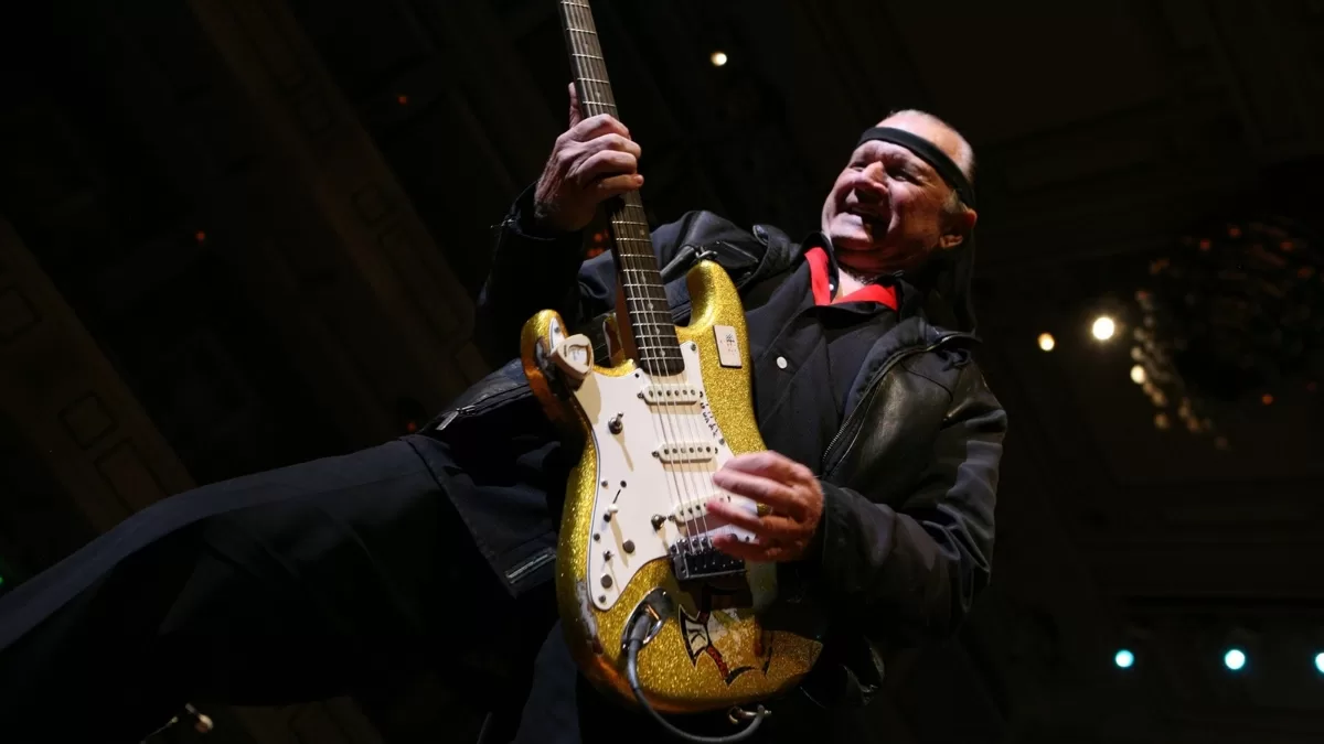 Dick Dale Zurdo Web