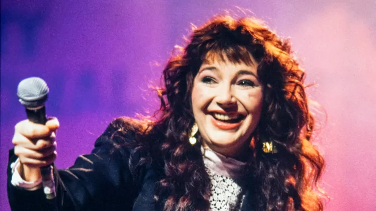 Kate Bush (1)