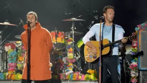 Liam Gallagher Chris Martin