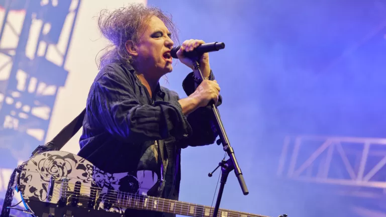 Robert Smith The Cure