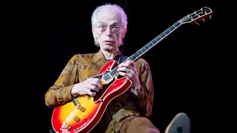 Steve Howe Sobre _Dare To Know_