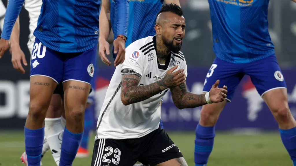 Arturo Vidal Colo Colo Santa Cruz Web