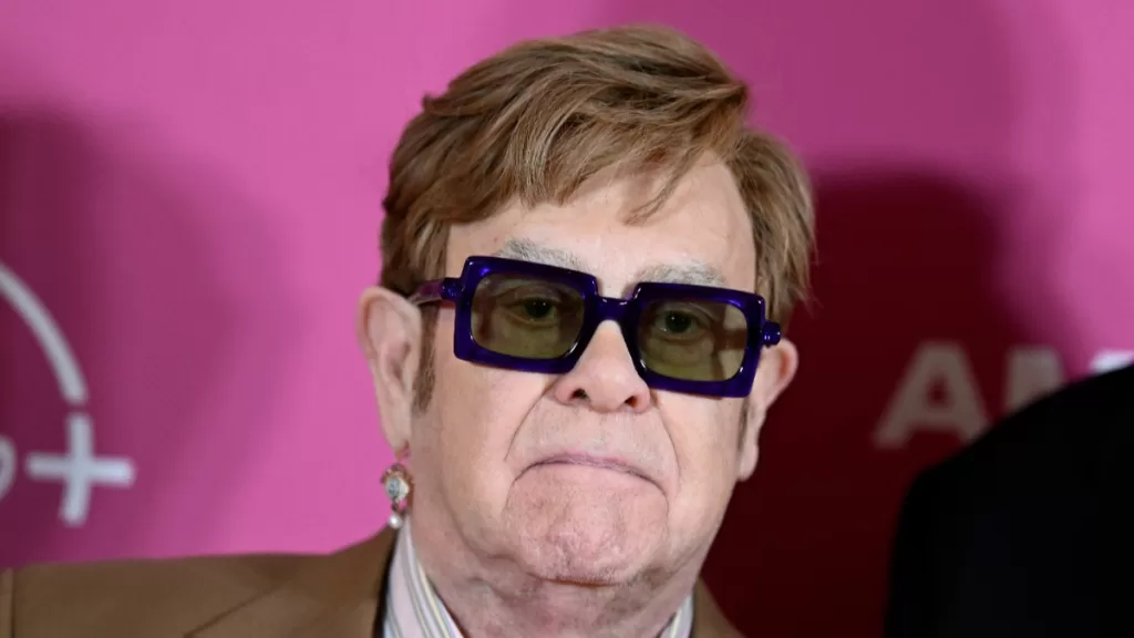 Elton John (1)