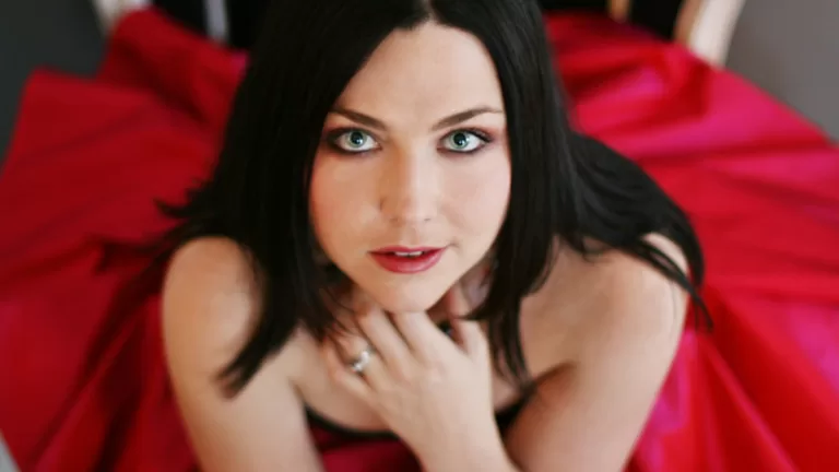 Amy Lee Evanescence Web